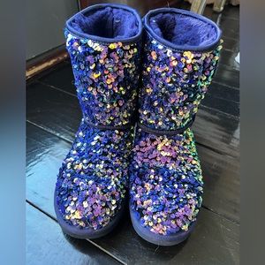 Women’s size 6 purple sequin uggs